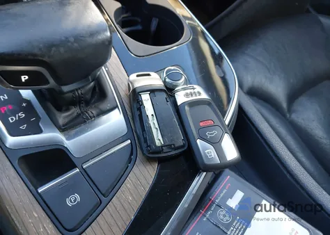 2017 Audi Q7 3.0T Premium из США, поврежденный, VIN WA1LAAF75HD010574